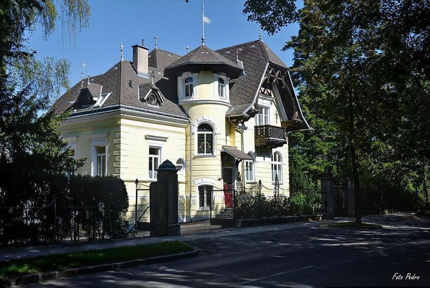 Villa Nova - Hotel Garni Waidhofen an der Ybbs Kültér fotó
